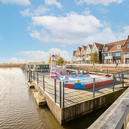 Botel Beautiful Houseboat With Shared Pool, Cleaning Included Volendam